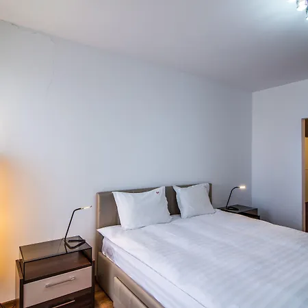 Red Riviera Suite&lake Apartamento