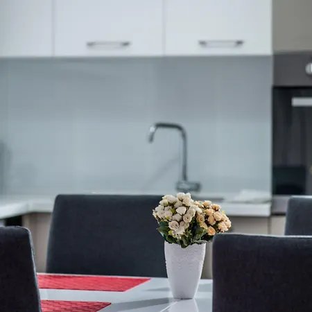 Red Riviera Suite&lake *