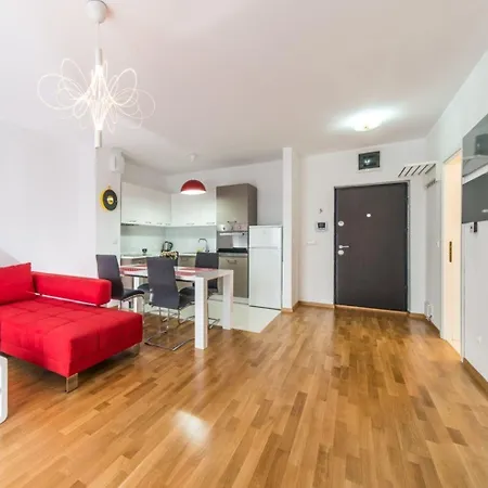 Red Riviera Suite&lake Cluj-Napoca