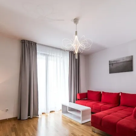 Red Riviera Suite&lake * Cluj-Napoca