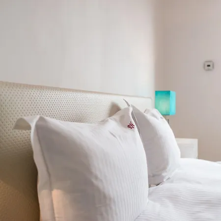 Red Riviera Suite&lake *