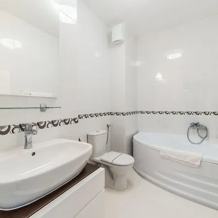 Red Riviera Suite&lake Apartamento