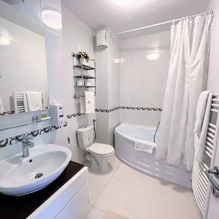 Red Riviera Suite&lake Appartamento Cluj-Napoca