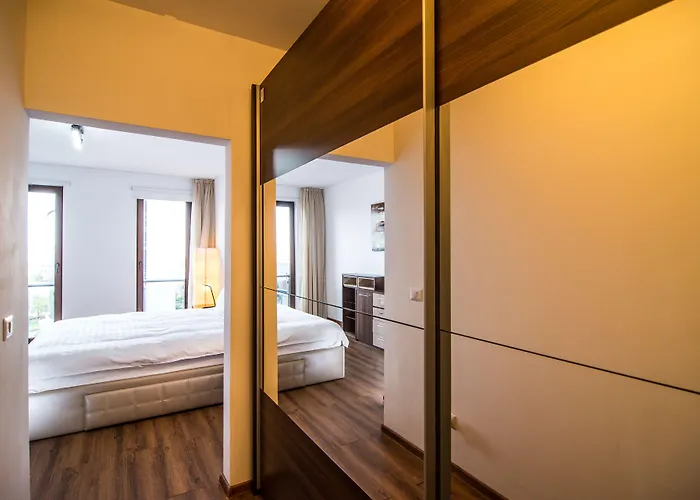 Red Riviera Suite&lake * Cluj-Napoca