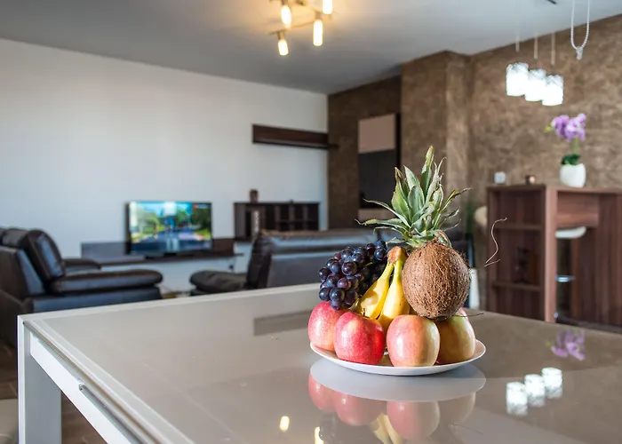 Red Riviera Suite&lake Cluj-Napoca