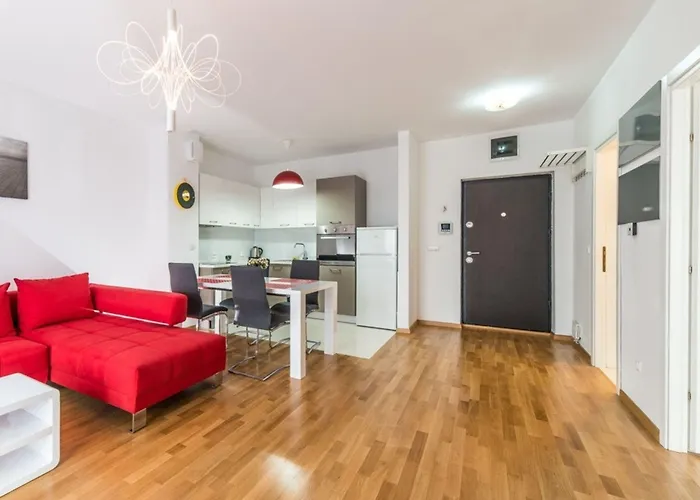 Red Riviera Suite&lake Cluj-Napoca