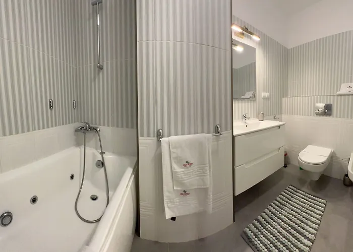 Lägenhet Red Riviera Suite&lake Cluj-Napoca