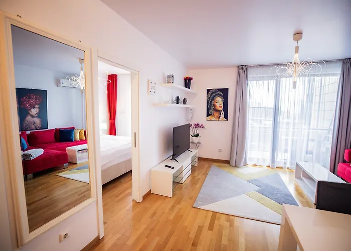 Red Riviera Suite&lake Cluj-Napoca