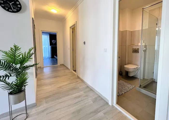 Red Riviera Suite&lake * Kolozsvár